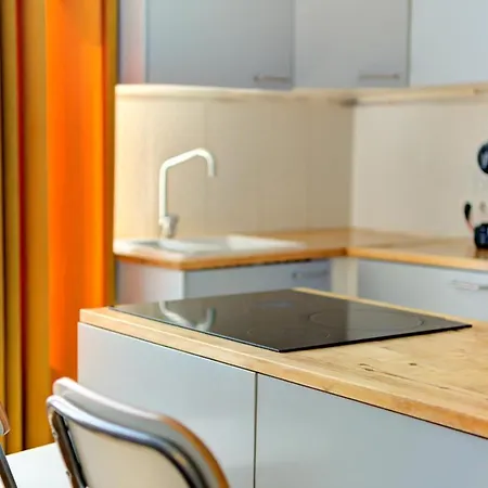 Ultracentral Cozy On Calea Victoriei With Amazing View *