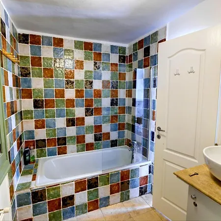 Ultracentral Cozy On Calea Victoriei With Amazing View Bukurešť