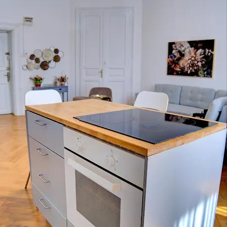 Ultracentral Cozy On Calea Victoriei With Amazing View Apartmán