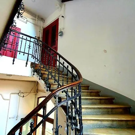 Ultracentral Cozy On Calea Victoriei With Amazing View 아파트 부쿠레슈티