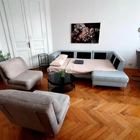 Ultracentral Cozy On Calea Victoriei With Amazing View Apartmán *